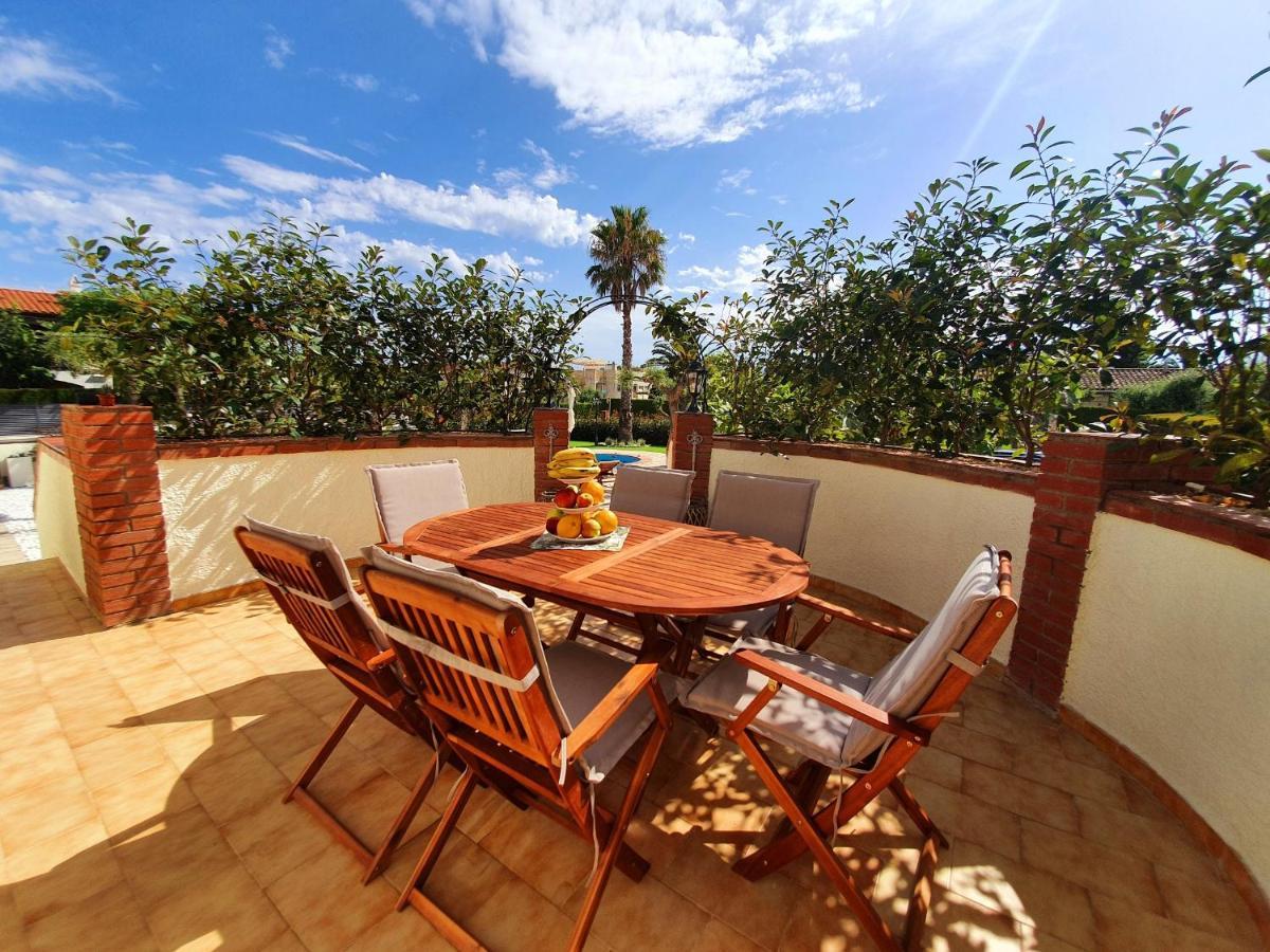 New Holiday House "Casa Mialina" With Private Pool, 300M To Beach Cambrils Buitenkant foto