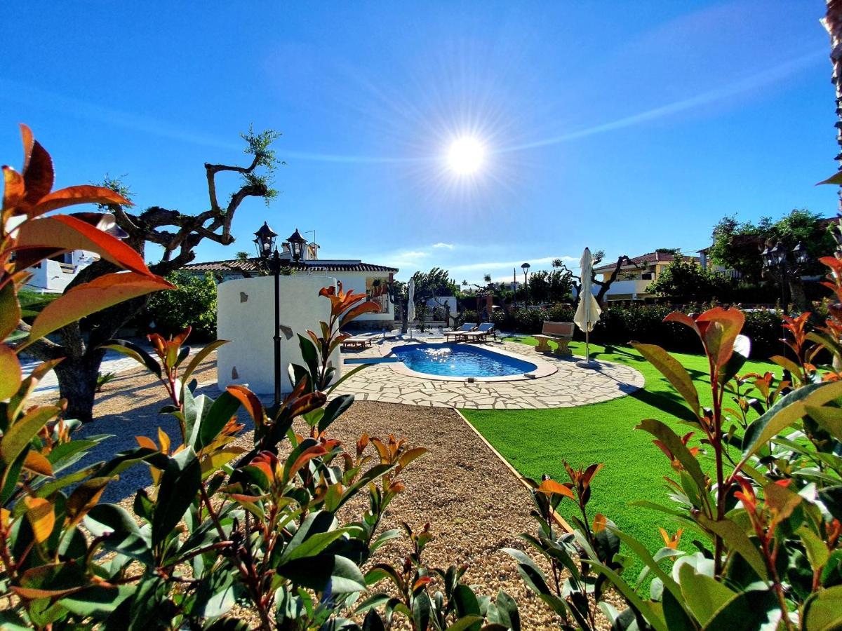 New Holiday House "Casa Mialina" With Private Pool, 300M To Beach Cambrils Buitenkant foto
