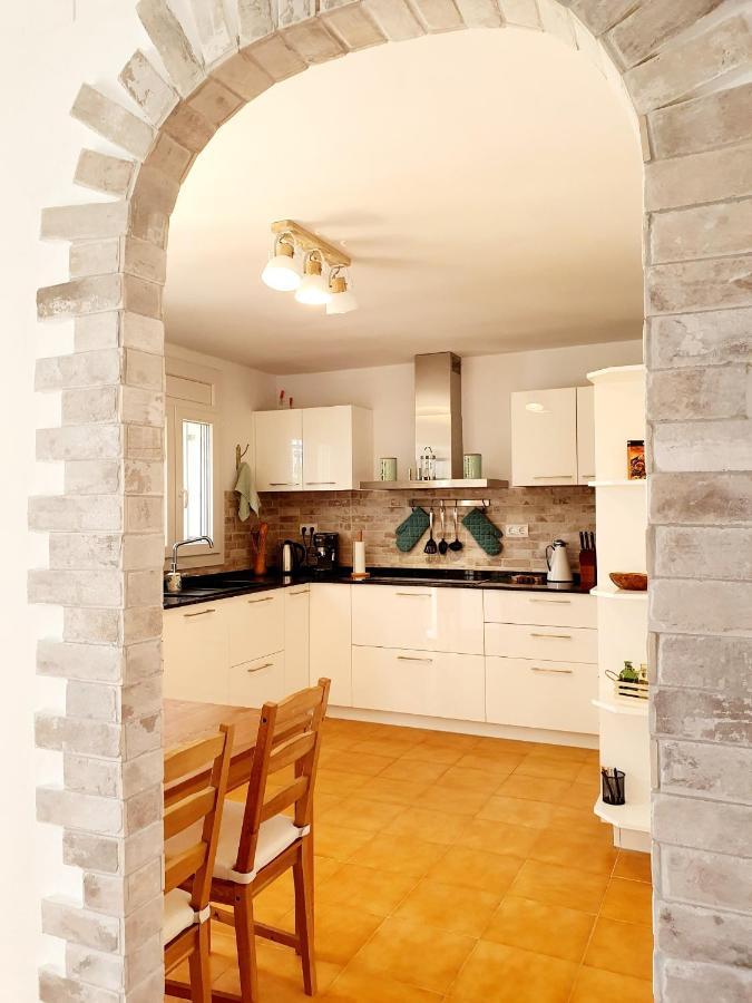 New Holiday House "Casa Mialina" With Private Pool, 300M To Beach Cambrils Buitenkant foto