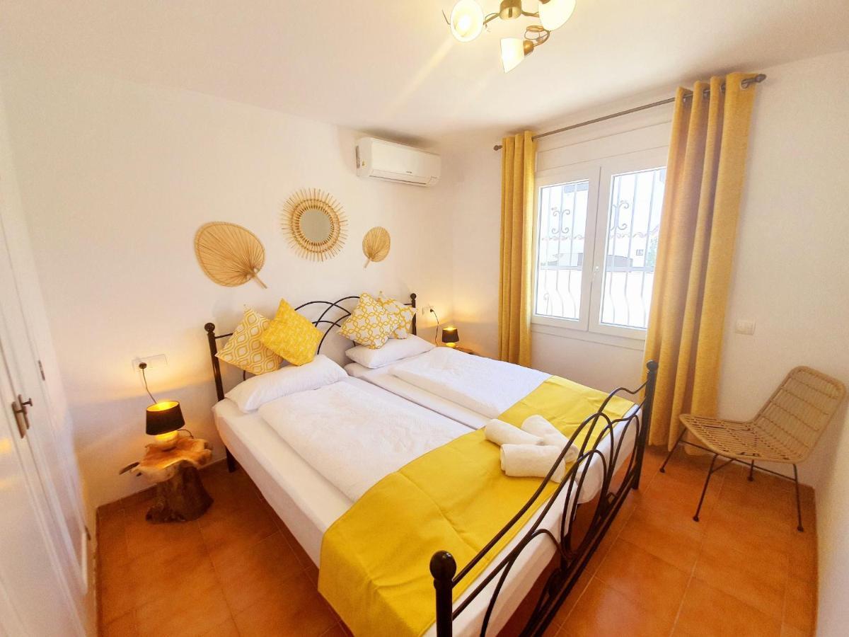 New Holiday House "Casa Mialina" With Private Pool, 300M To Beach Cambrils Buitenkant foto