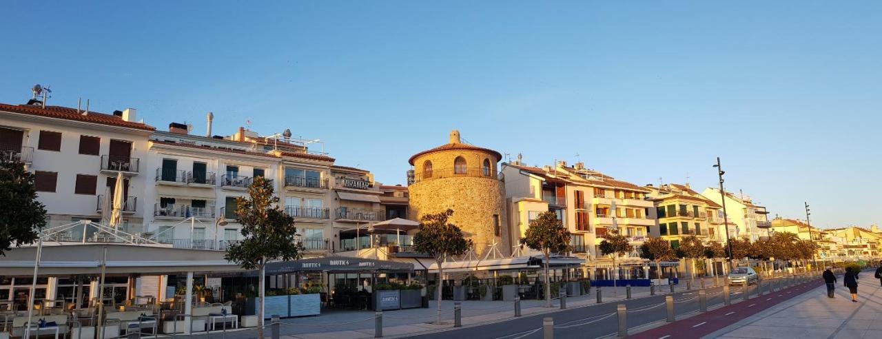 New Holiday House "Casa Mialina" With Private Pool, 300M To Beach Cambrils Buitenkant foto