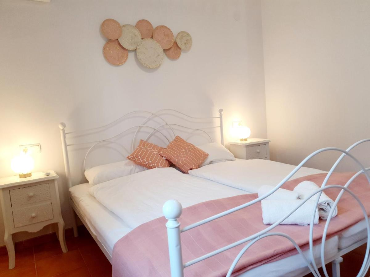New Holiday House "Casa Mialina" With Private Pool, 300M To Beach Cambrils Buitenkant foto